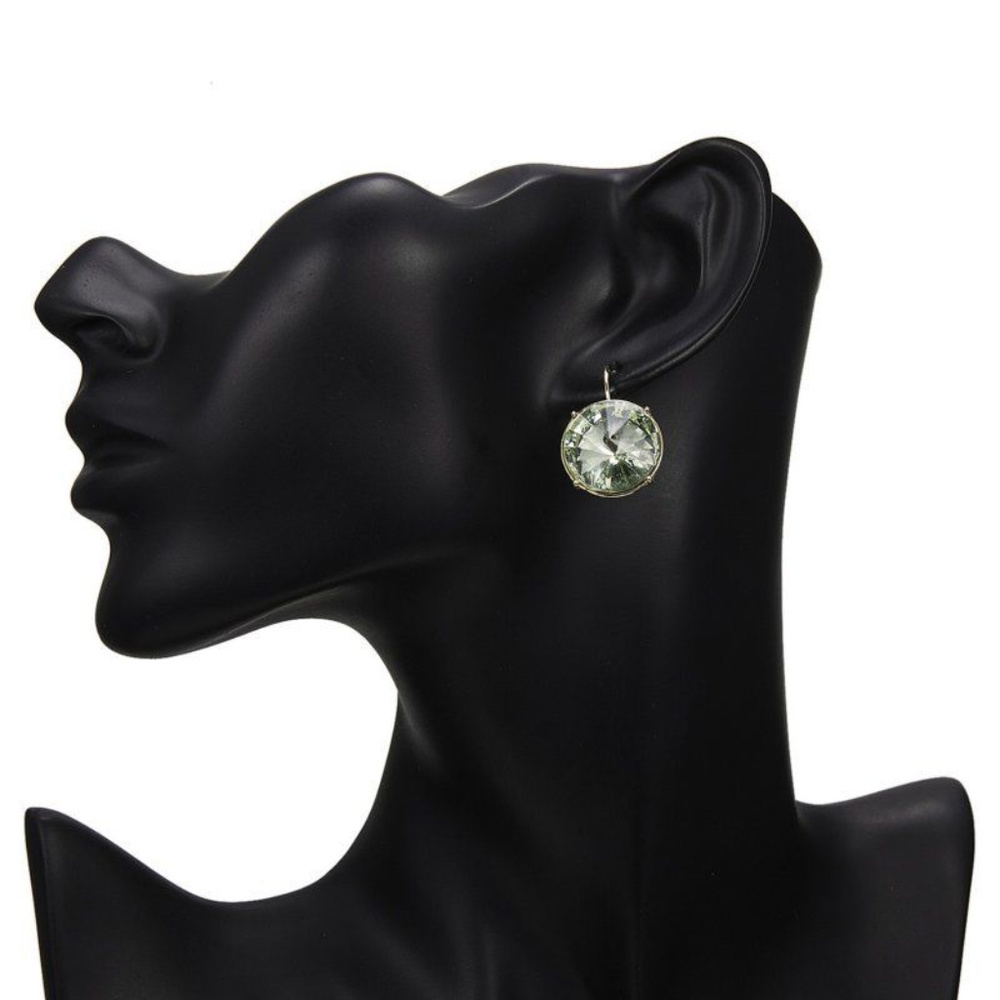 💚Green Round Crystal Rhinestone Earrings💚 - Picture 3 of 3